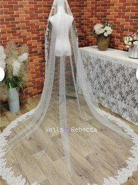 White Lace-Edged Cathedral Bridal Veil